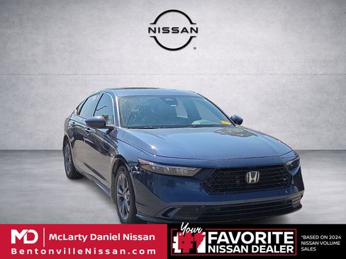Used 2023 Honda Accord EX-L image 1