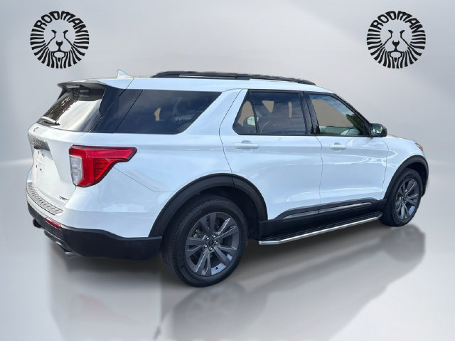 Used 2023 Ford Explorer XLT w/ Equipment Group 202A AWD/4WD image 6