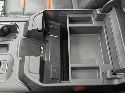 Used 2022 GMC Sierra 1500 AT4 w/ AT4 Preferred Package image 25