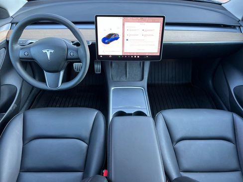 Used 2023 Tesla Model 3 Performance image 13