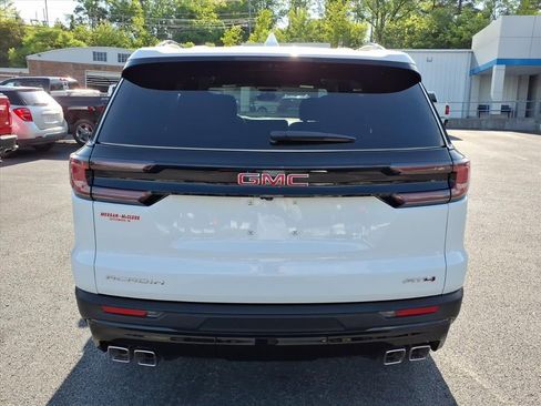 New 2026 GMC Acadia AT4 AWD/4WD image 6