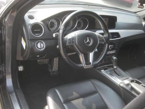 Used 2013 Mercedes-Benz C 250 Sedan image 17