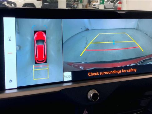 Used 2025 Toyota Crown Signia w/ Advanced Technology Package image 26