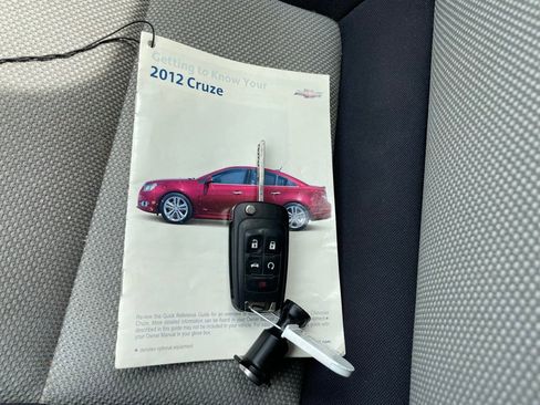 Used 2012 Chevrolet Cruze LS w/ Connectivity Package FWD image 37