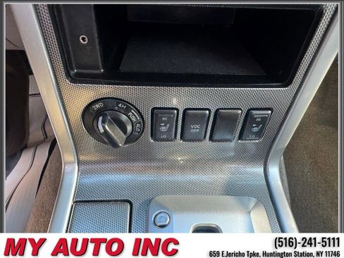 Used 2011 Nissan Pathfinder Silver AWD/4WD image 17