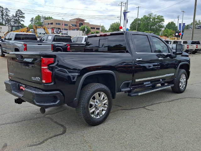 New 2026 Chevrolet Silverado 2500 High Country w/ Technology Package AWD/4WD image 3