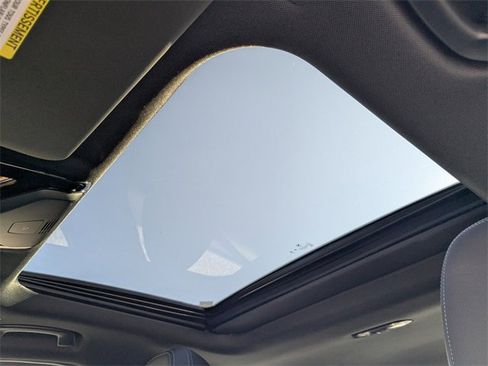 Used 2025 BMW 330i 330i w/ M Sport Package image 22