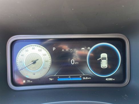 Used 2022 Hyundai Kona Limited FWD image 17