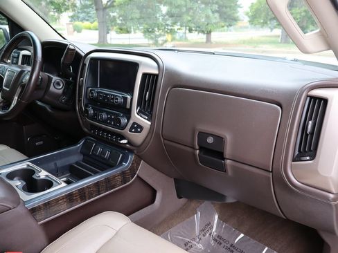 Used 2014 GMC Sierra 1500 Denali AWD/4WD image 17