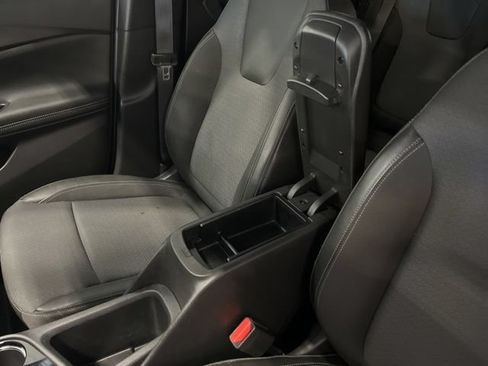 Used 2024 Buick Encore GX Preferred FWD image 18