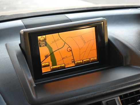 Used 2012 Lexus CT 200h Premium image 23