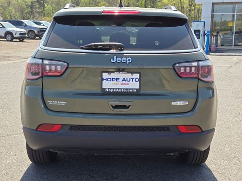 Used 2020 Jeep Compass Latitude image 4