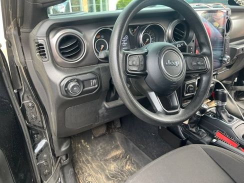 Used 2023 Jeep Wrangler Unlimited Sport AWD/4WD image 3