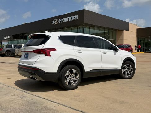 Used 2023 Hyundai Santa Fe SE FWD image 6