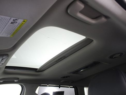 Used 2021 Kia Telluride EX w/ EX Premium Package image 14