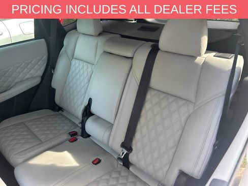 Used 2023 Mitsubishi Outlander SEL FWD image 25