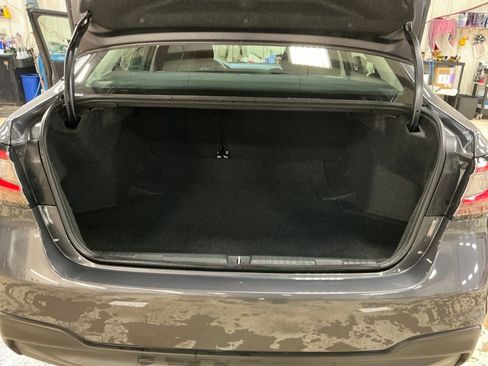 Used 2025 Subaru Legacy Base image 23