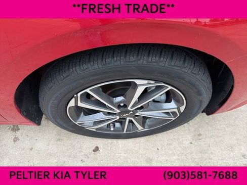 Certified 2022 Kia Forte LXS image 13