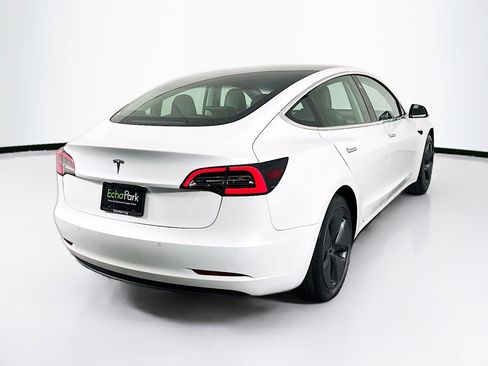 Used 2020 Tesla Model 3 Standard Range Plus image 9