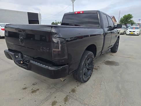 Used 2017 RAM 1500 Express w/ Black Ram 1500 Express Group AWD/4WD image 8