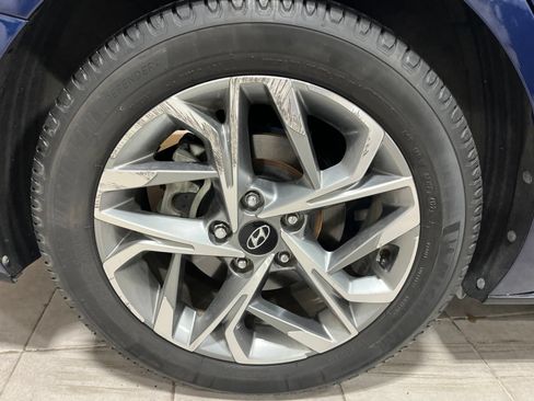 Used 2020 Hyundai Sonata SEL w/ Premium Package FWD image 11
