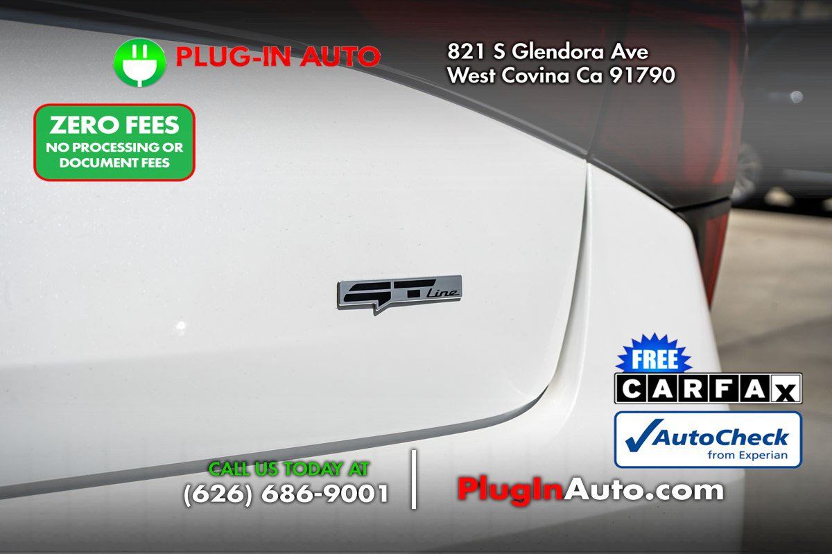 Used 2025 Kia K5 GT-Line w/ GT-Line Premium Package FWD image 2
