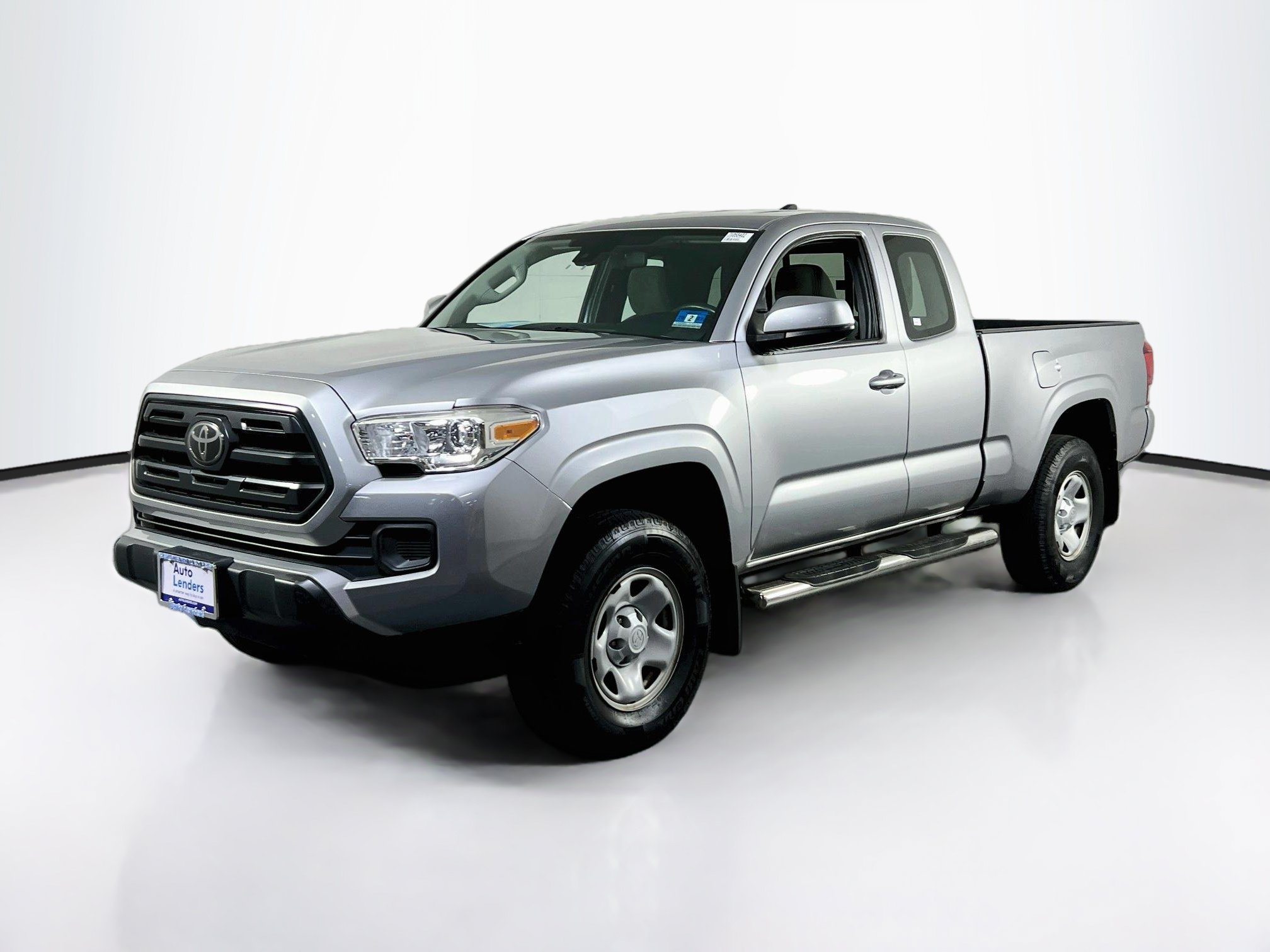 Used 2018 Toyota Tacoma SR w/ SR Convenience Package AWD/4WD image 1