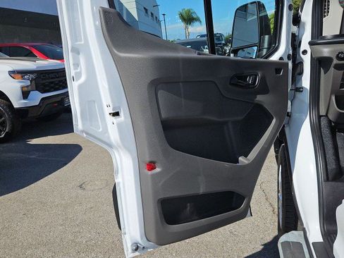 Used 2025 Ford Transit 250 Low Roof w/ Exterior Upgrade Package RWD image 20