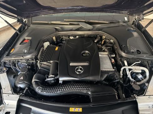 Used 2018 Mercedes-Benz E 300 image 31