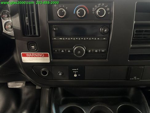 Used 2016 Chevrolet Express 3500 RWD image 12