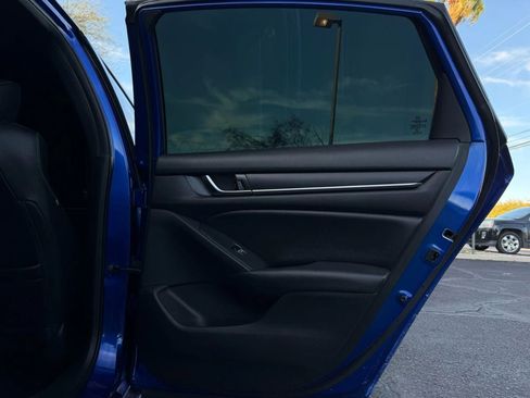 Used 2019 Honda Accord Sport image 32