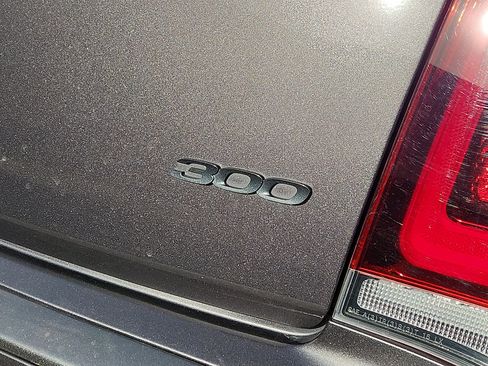 Used 2021 Chrysler 300 Touring w/ Sport Appearance Package RWD image 10