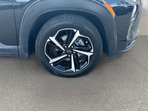 Used 2021 Chevrolet TrailBlazer RS w/ Technology Package FWD image 29