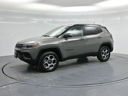 Used 2022 Jeep Compass Trailhawk w/ Trailhawk Elite Group image 7