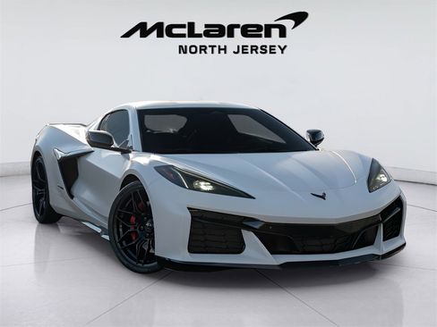 Used 2024 Chevrolet Corvette Z06 w/ Stealth Interior Trim Package image 11