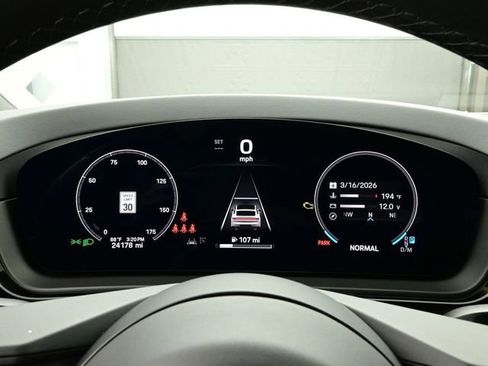 Certified 2024 Porsche Cayenne image 9