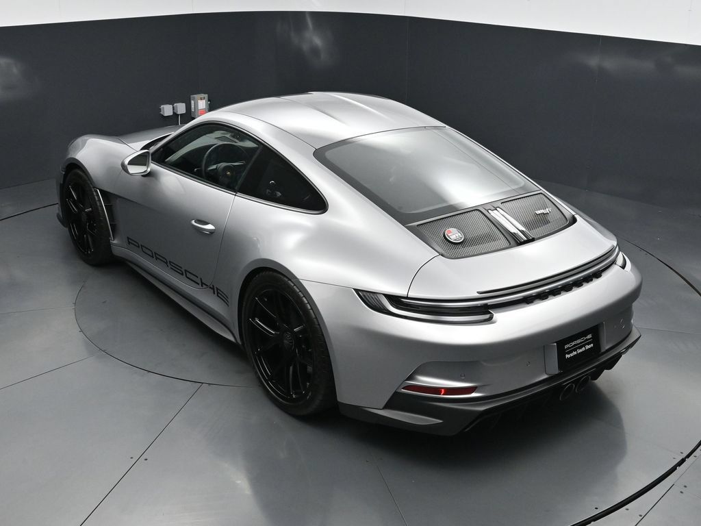 Certified 2024 Porsche 911 GT3 RS RWD image 19