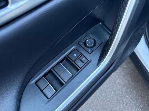 Used 2023 Toyota RAV4 Limited image 11