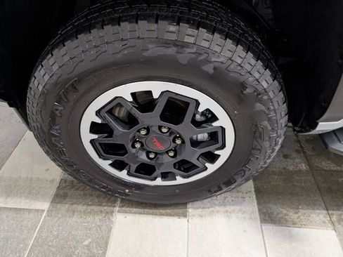Used 2025 Toyota 4Runner TRD Off-Road Premium AWD/4WD image 7