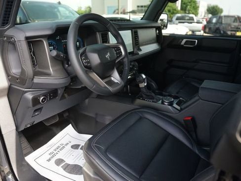 Used 2026 Ford Bronco Badlands AWD/4WD image 8
