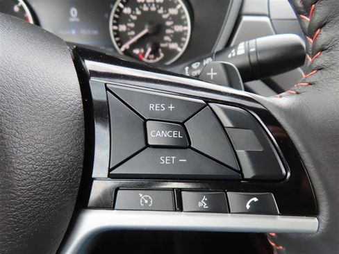 Used 2024 Nissan Altima 2.5 SR FWD image 24