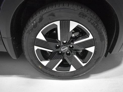 New 2025 Nissan Kicks SV w/ SV Premium Package image 10