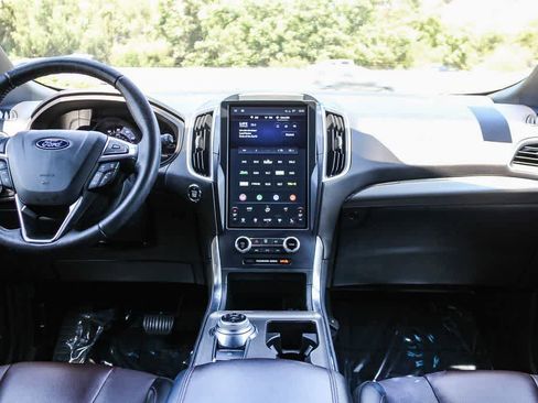 Used 2022 Ford Edge Titanium w/ Equipment Group 301A AWD/4WD image 13