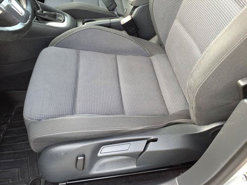 Used 2014 Volkswagen Golf TDI FWD image 24