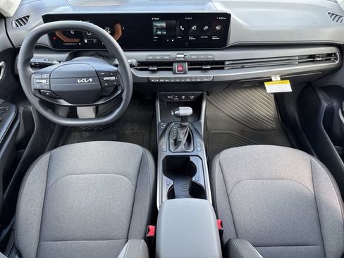 New 2026 Kia K4 FWD image 15