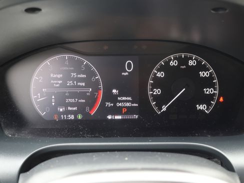 Used 2023 Honda HR-V LX image 24