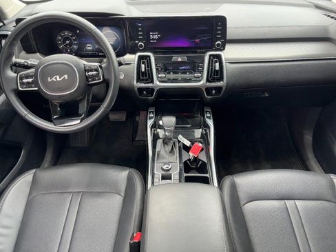 Used 2023 Kia Sorento SX FWD image 16