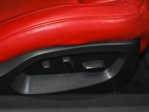 Used 2015 Chevrolet Corvette Z06 w/ 3LZ Preferred Equipment Group image 58