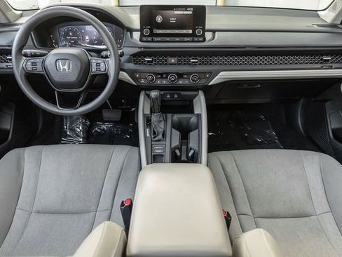Used 2023 Honda Accord EX image 6
