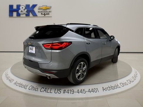 Used 2024 Chevrolet Blazer LT w/ Convenience Package image 6